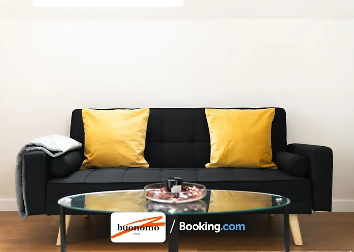 Two Bedroom Apartment At Buonomo Stays Short Lets & Serviced Accommodation
